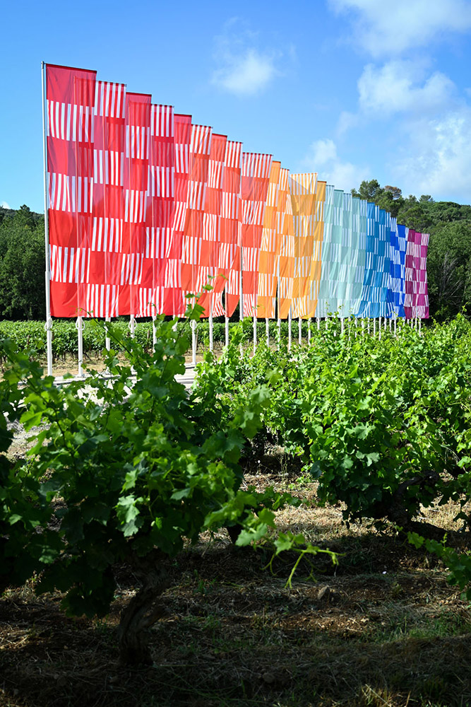 Daniel Buren, Loris Cecchini, Pascale Marthine Tayou, Sislej Xhafa, José Yaque - Commanderie de Peyrassol